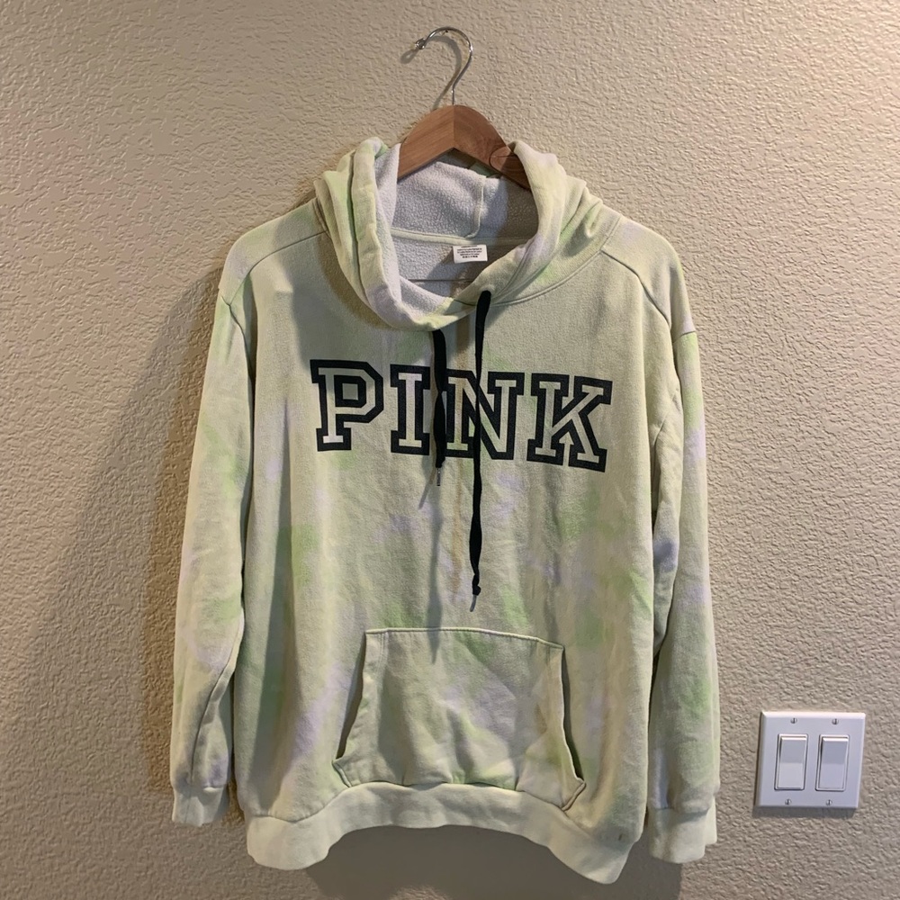 VS pink hoodie
